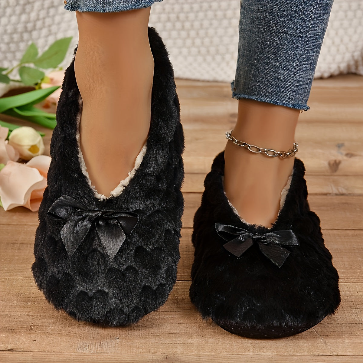 CozyFur Slippers - Soft, Breathable, Warm, Non-slip, Plush Lined Indoor Shoes with Faux Fur Soft Sole for Barefoot Feel - Perfect for Relaxation and Lounging Around the House